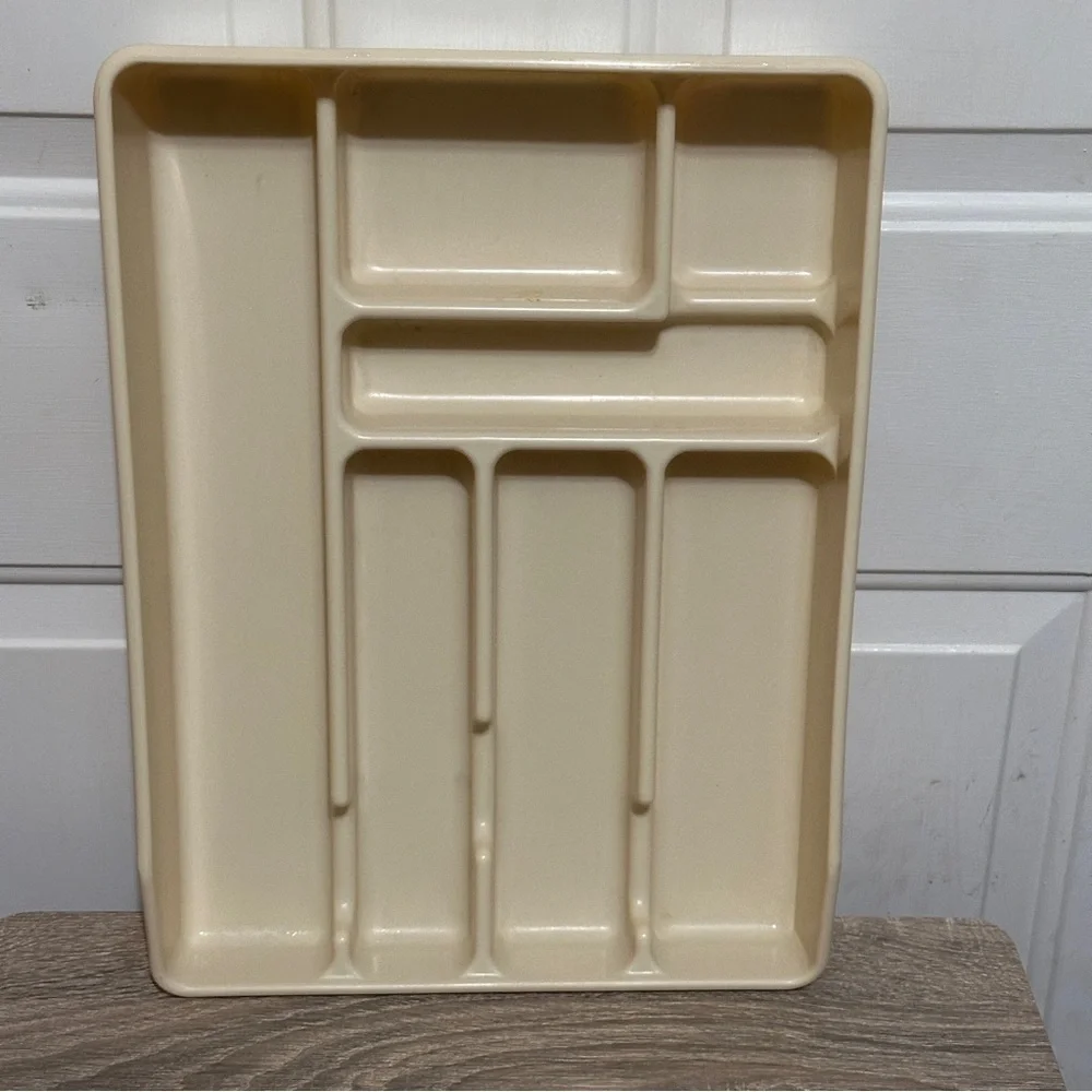 VTG Rubbermaid 0521 Silverware Flatware Utensil‎ Tray Almond - 7 Slots